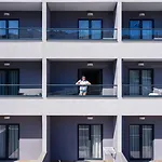 D-elegant Lapad Hotell 4*